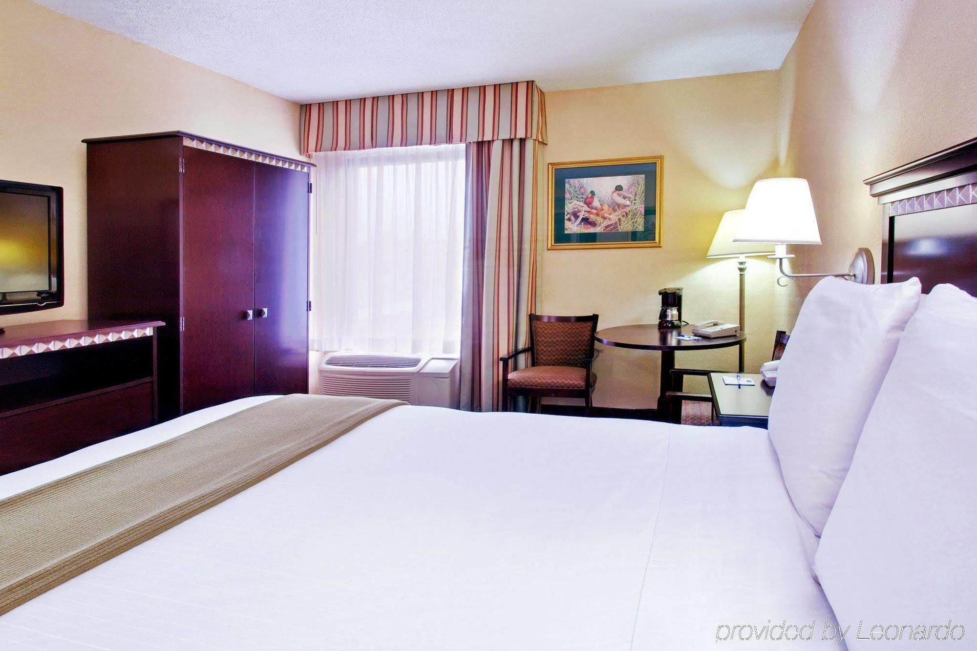 Holiday Inn Express Memphis Medical Center - Midtown By Ihg Camera foto